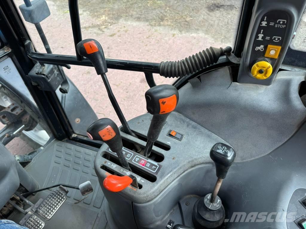 New Holland TS90 Трактори