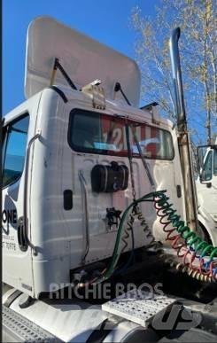Freightliner M2 Тягачі