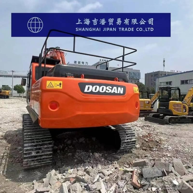 Doosan DX 300 Гусеничні екскаватори