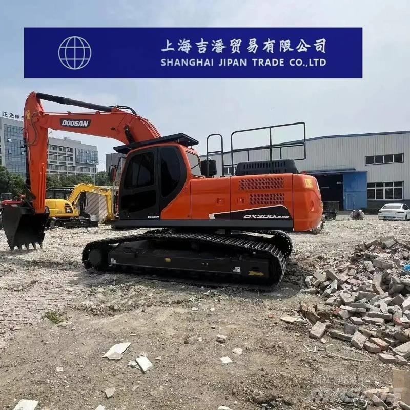 Doosan DX 300 Гусеничні екскаватори