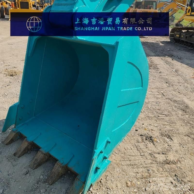 Kobelco 210 Гусеничні екскаватори