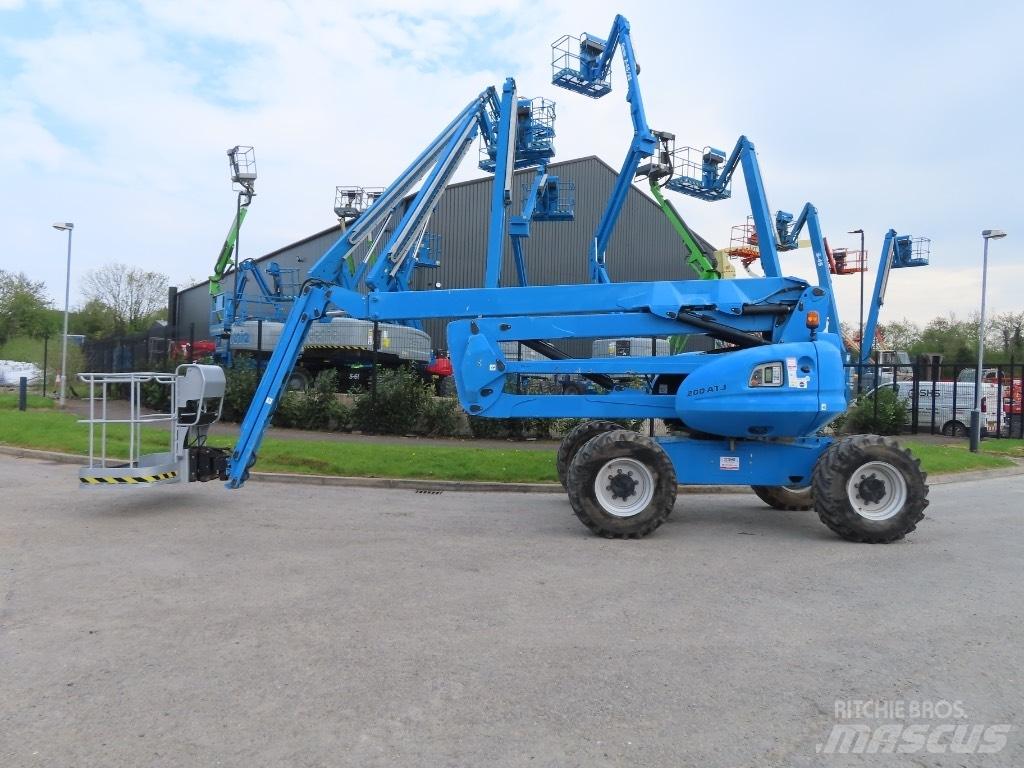 Manitou 200 ATJ Колінчаті підйомники
