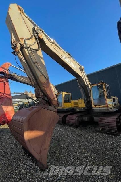 Åkerman EC420 Гусеничні екскаватори