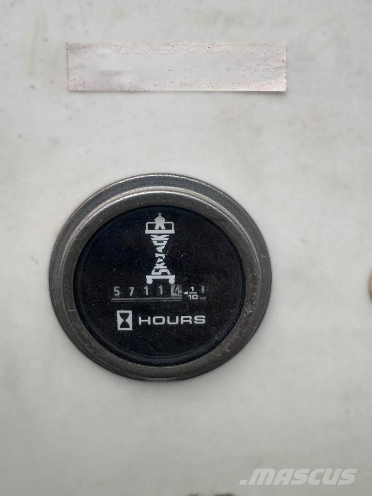 SkyJack SJ 45 T Телескопічні підйомники