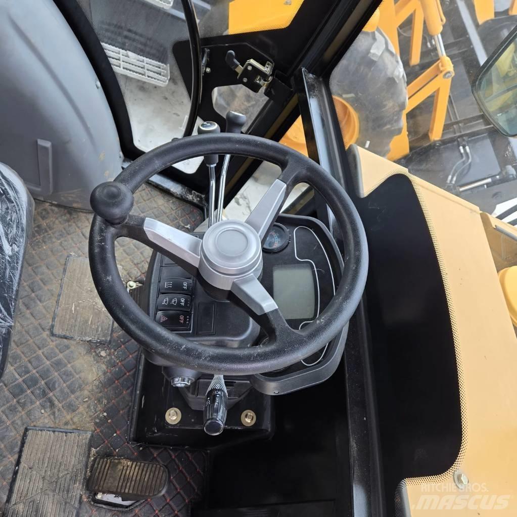 CAT 420F Екскаватори-навантажувачі