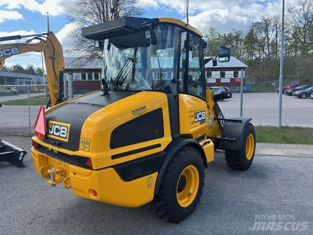 JCB 407 Фронтальні навантажувачі