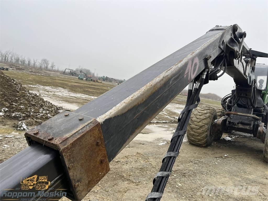 John Deere CH811 Крани лісозаготівельних машин