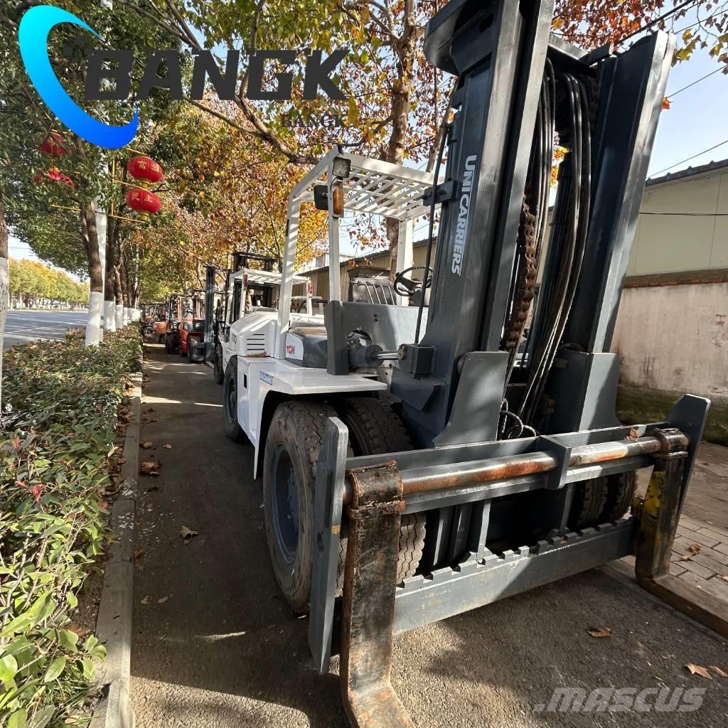 TCM FD100 Дизельні навантажувачі