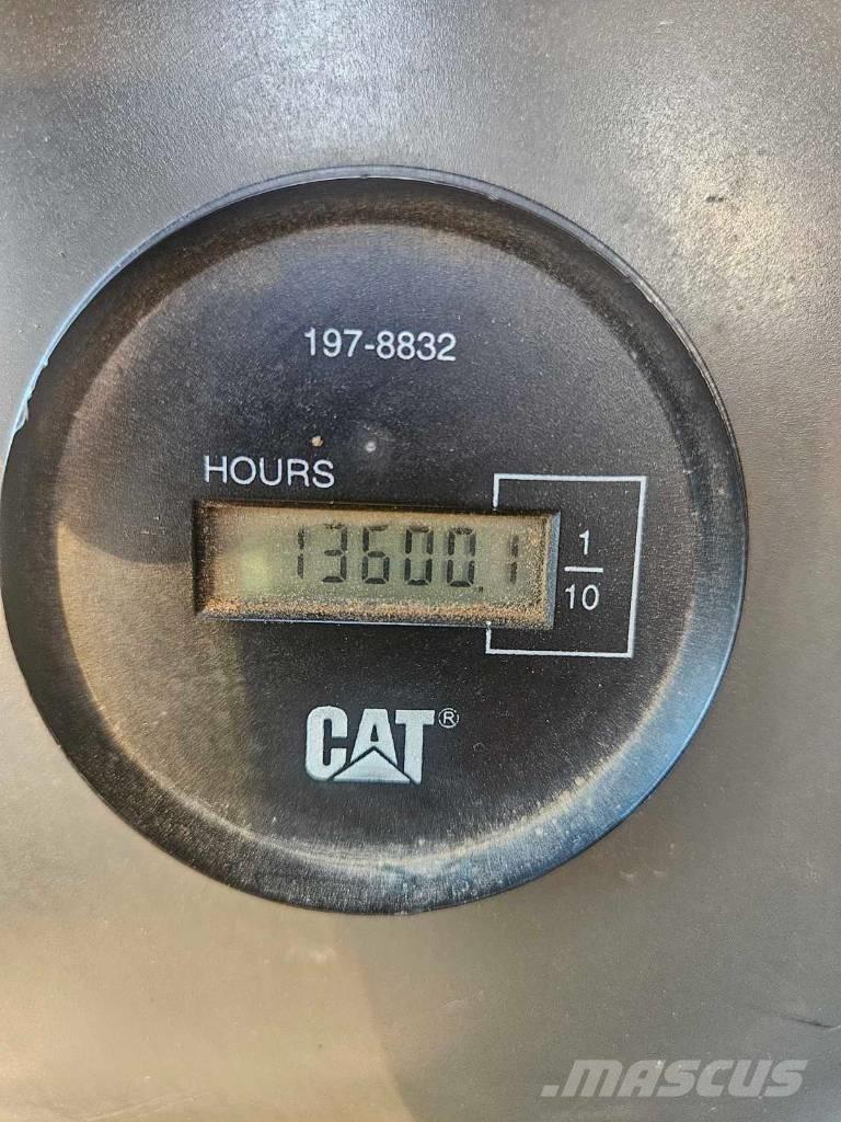 CAT M 316 D Колісні екскаватори