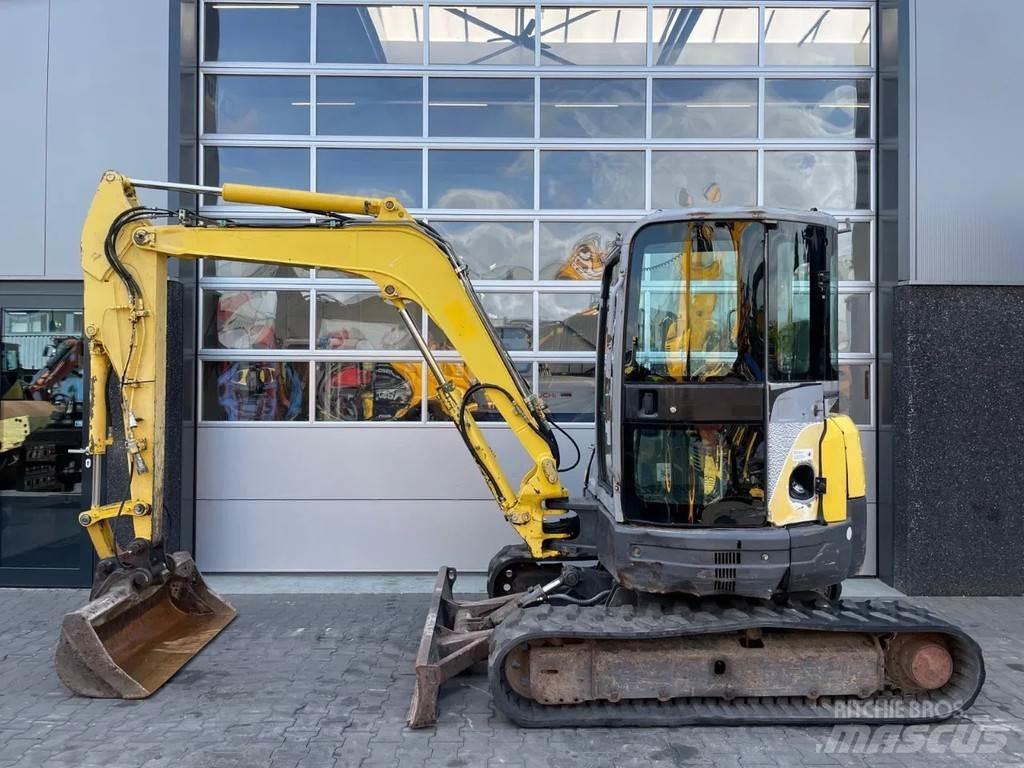 New Holland E50.2 Міні-екскаватори < 7т