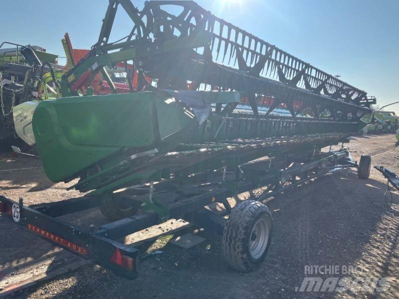 John Deere T 670 i Зернозбиральні комбайни