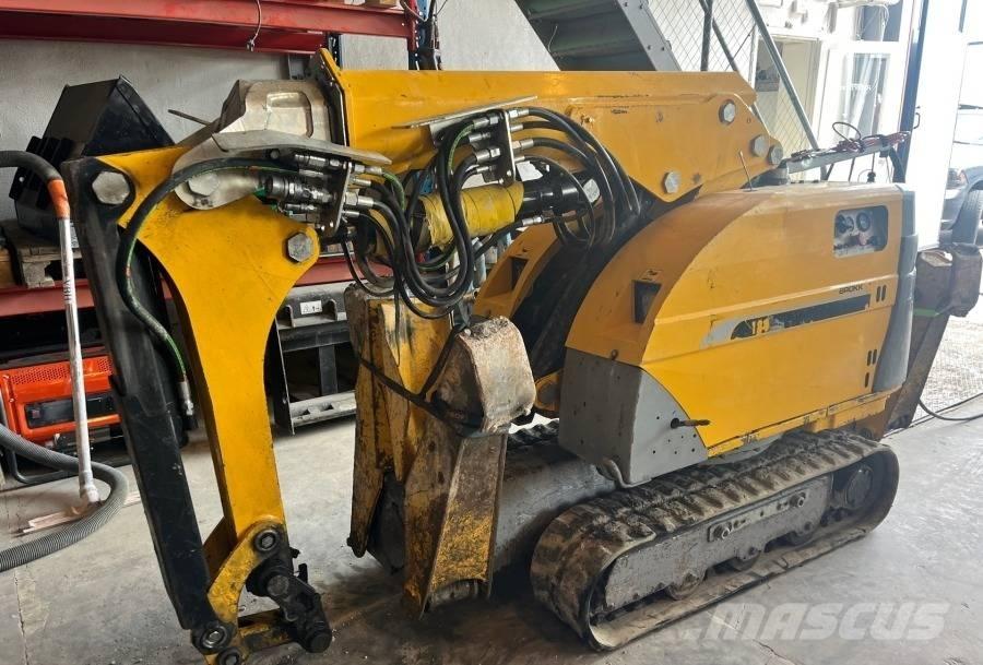 Brokk 180 Екскаватори для знесення споруд