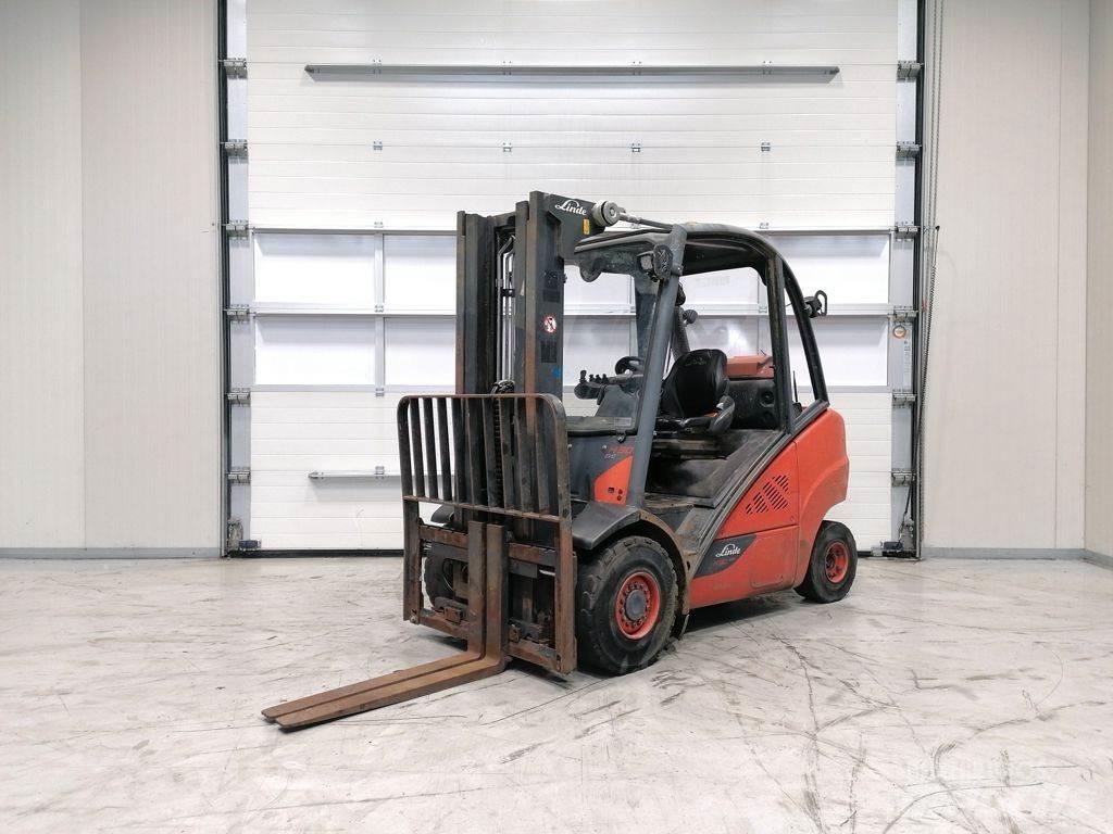 Linde H30T-02 Газові навантажувачі
