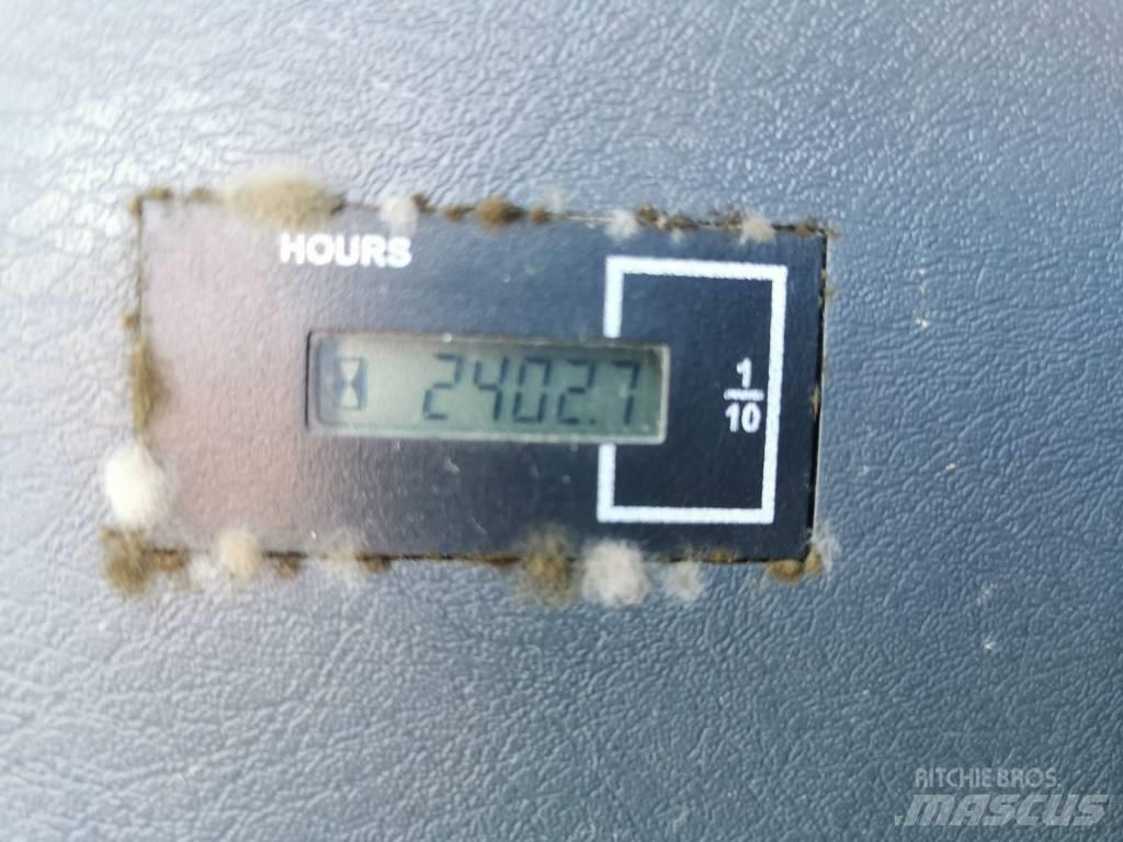 Hyundai HX 145 LCR Гусеничні екскаватори