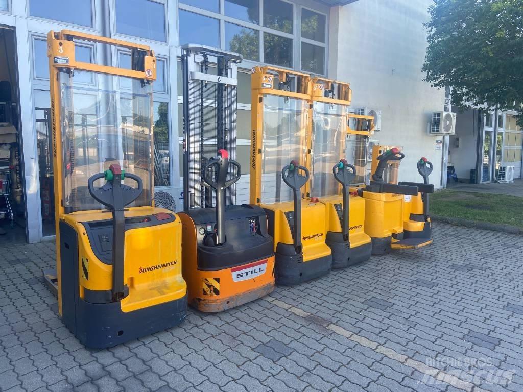 Jungheinrich EJC 110 Самохідні електроштабелери