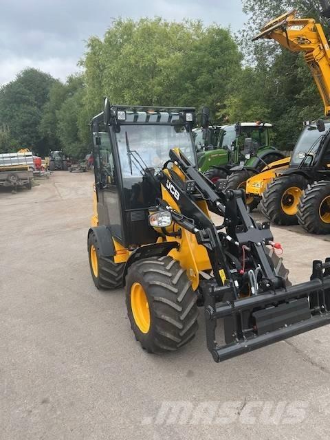 JCB 403 PLUS Телескопічний навантажувач