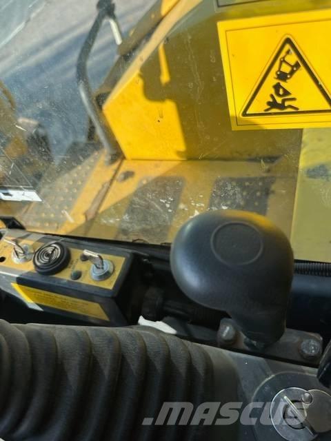 Komatsu PC 118 MR-8 Гусеничні екскаватори