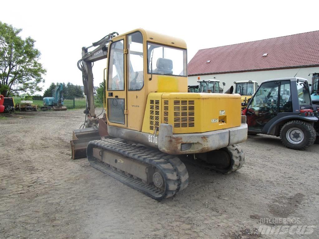 Volvo EC 70  ECR 88 Середні екскаватори 7т. - 12т.
