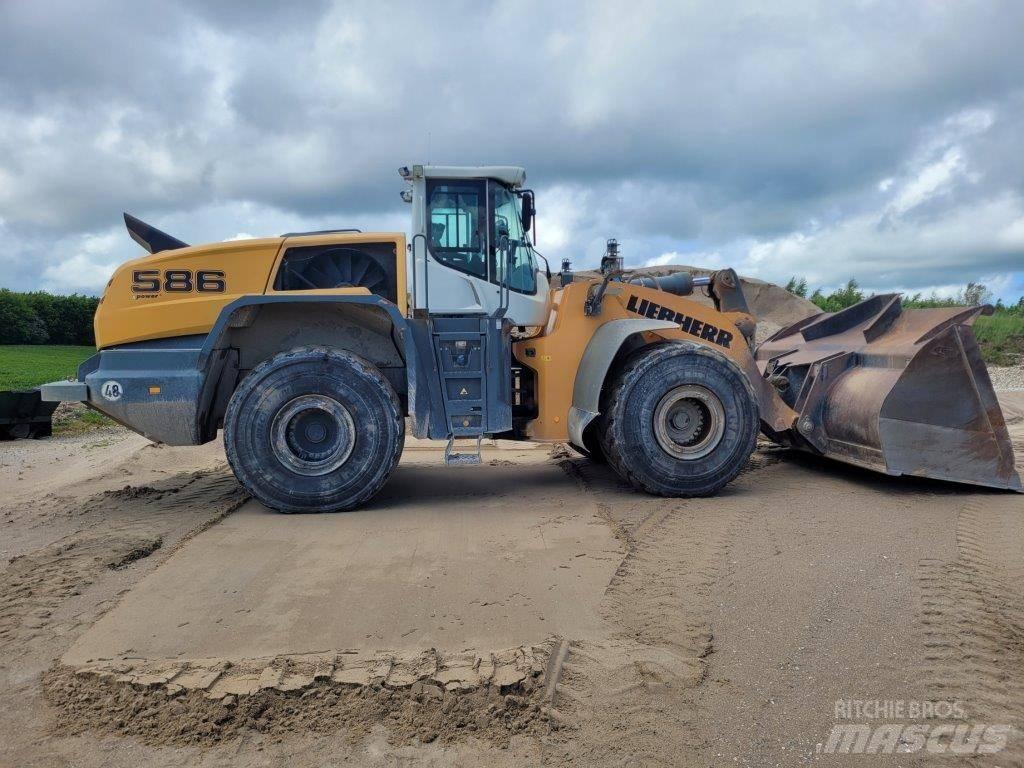 Liebherr L 586 Фронтальні навантажувачі