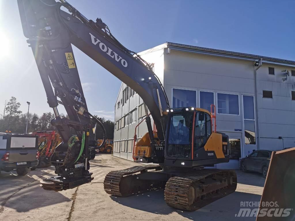 Volvo EC220EL Гусеничні екскаватори