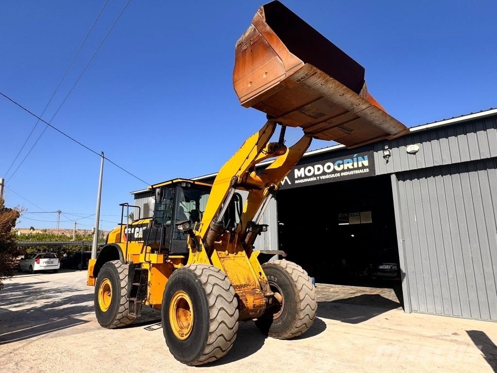 CAT 972 M Фронтальні навантажувачі