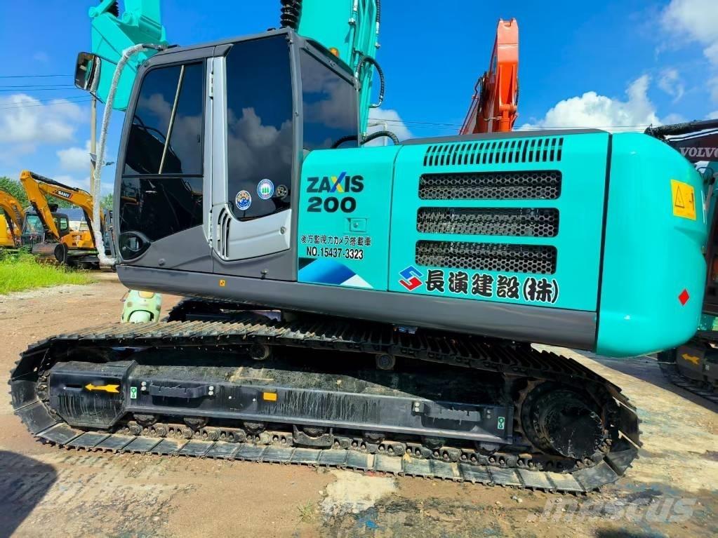 Hitachi ZX 200-5A Гусеничні екскаватори