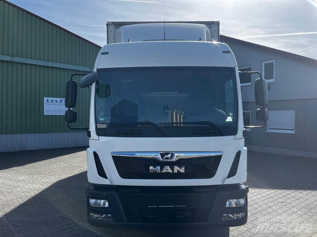 MAN TGL 8.220 Тентовані вантажівки