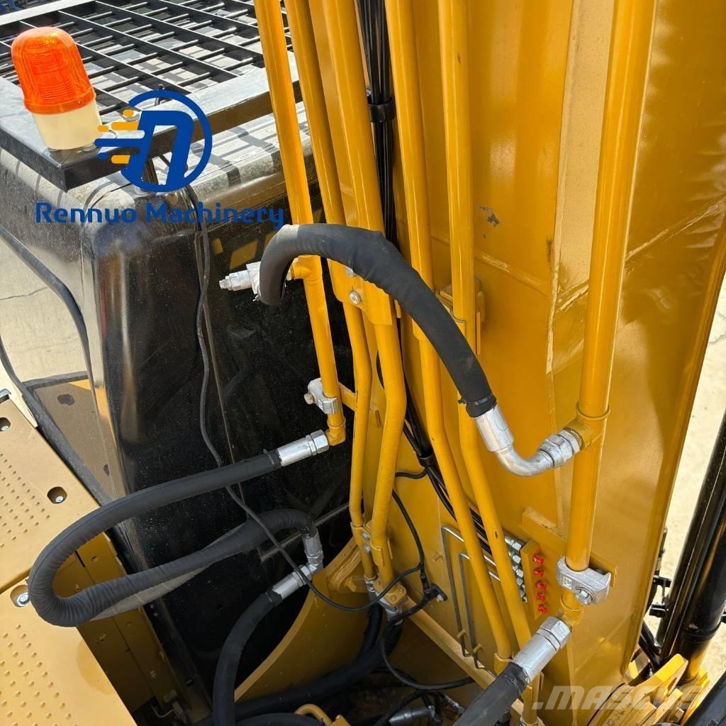 CAT 320DL Гусеничні екскаватори