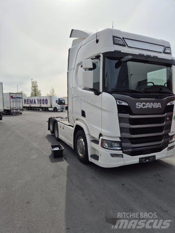 Scania R 540 Тягачі