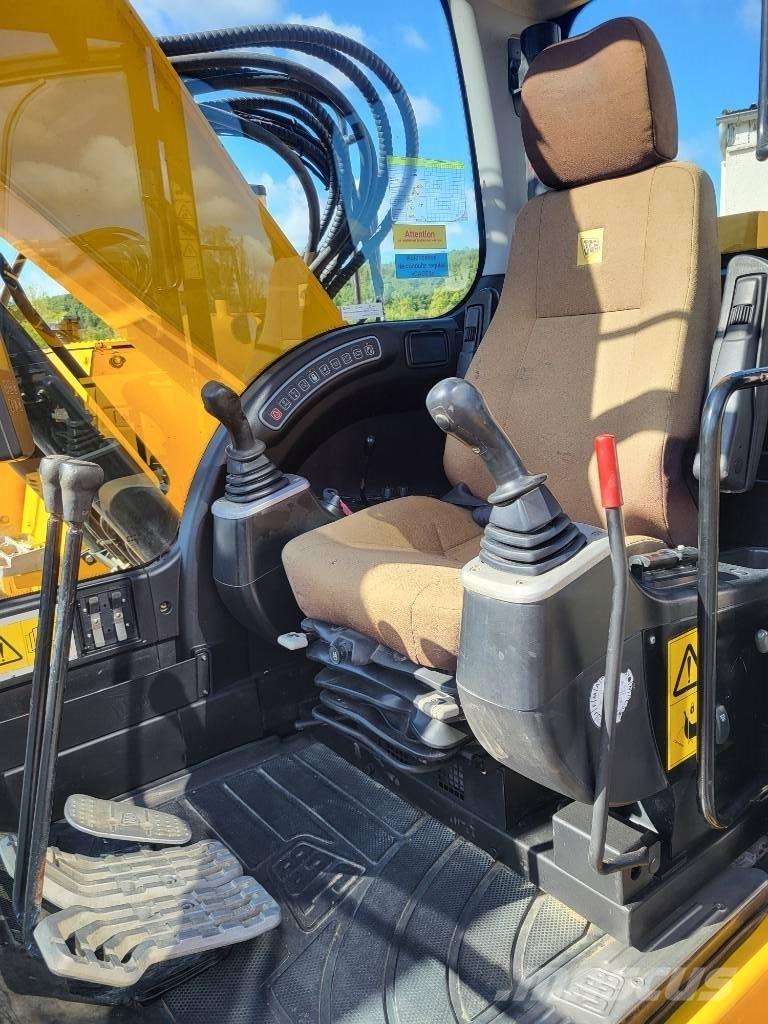 JCB JZ 140 LC Гусеничні екскаватори