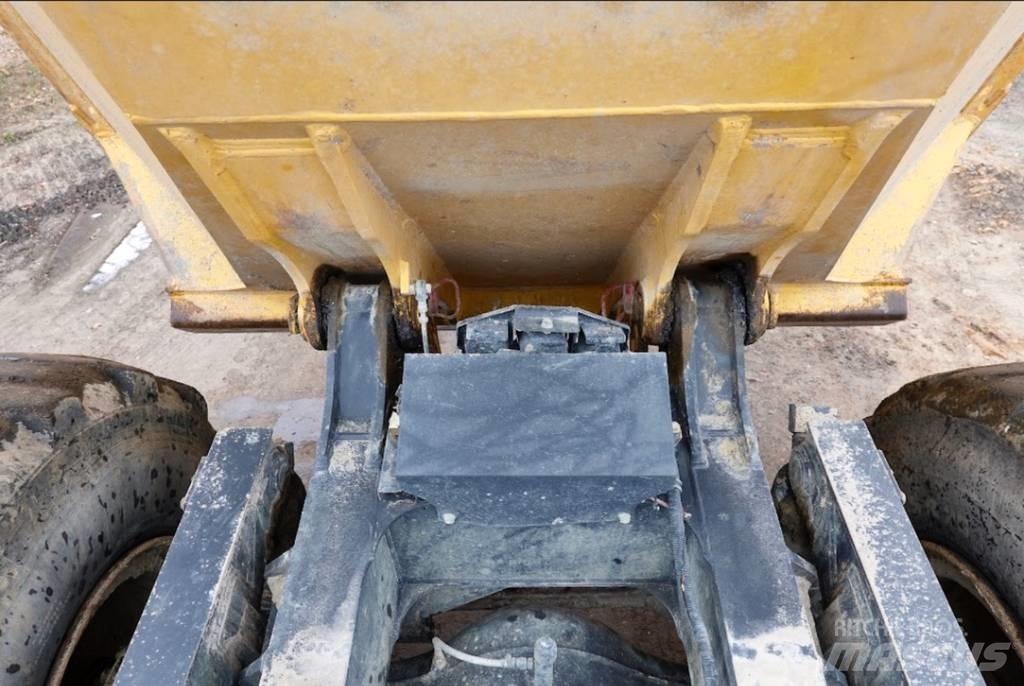 Komatsu HM300-5 Зчленовані самоскиди