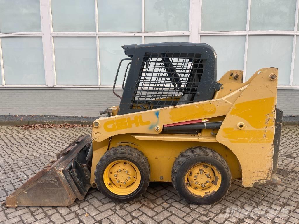 Gehl 3840 E     2015 Міні-навантажувачі