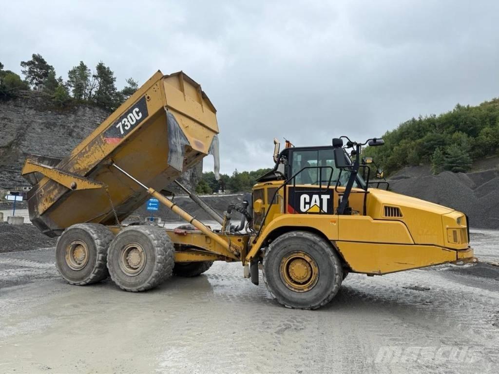 CAT 730C Зчленовані самоскиди