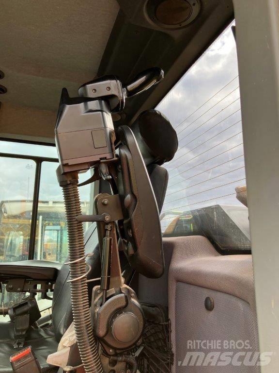 Liebherr L 566 Фронтальні навантажувачі