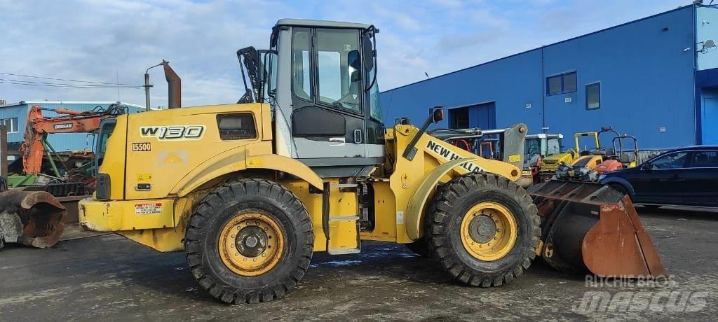 New Holland W 130 Фронтальні навантажувачі