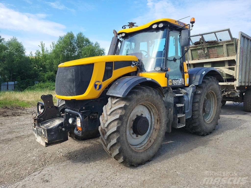 JCB Fastrac 8250 Трактори