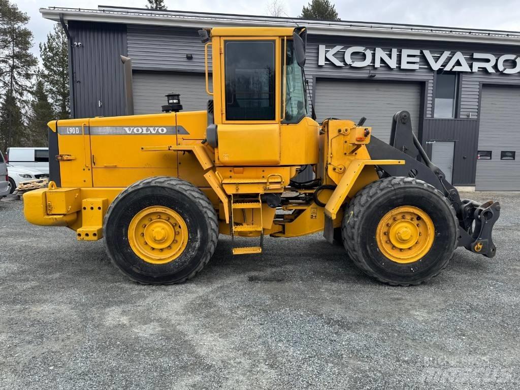 Volvo L 90 D Фронтальні навантажувачі