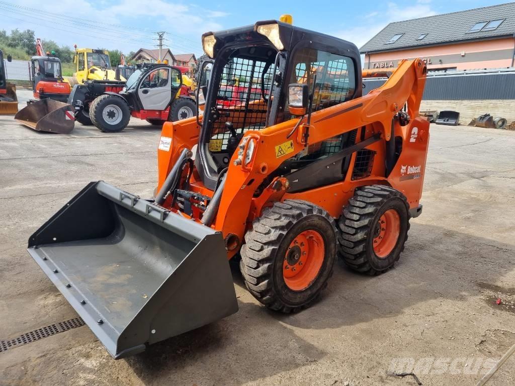Bobcat S530 Міні-навантажувачі