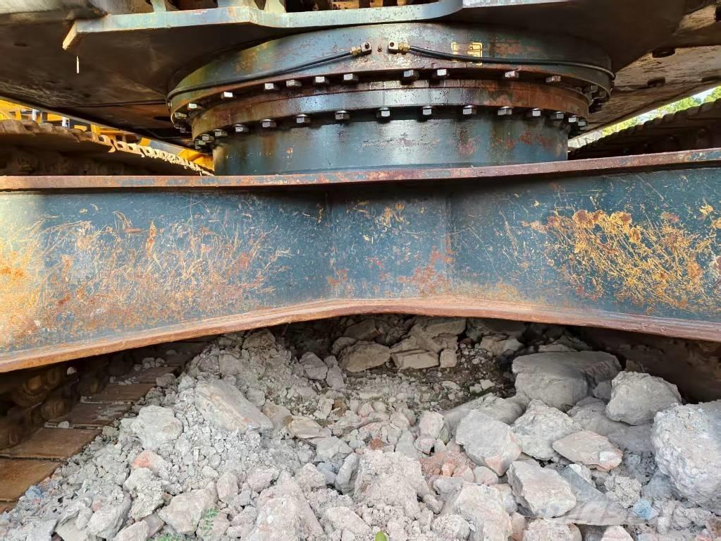 Hyundai R330LC-9S Гусеничні екскаватори