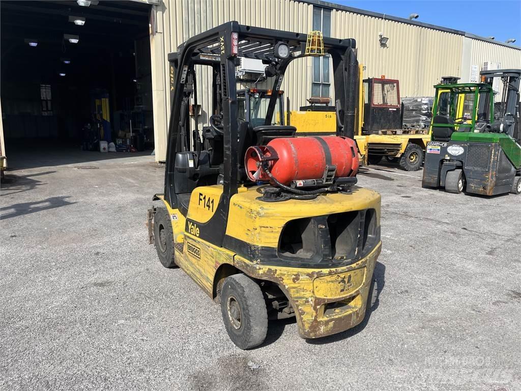 Yale GLP25VX Газові навантажувачі