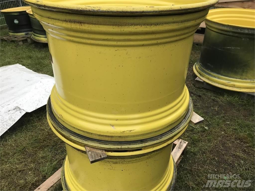 John Deere 23x34 Колеса