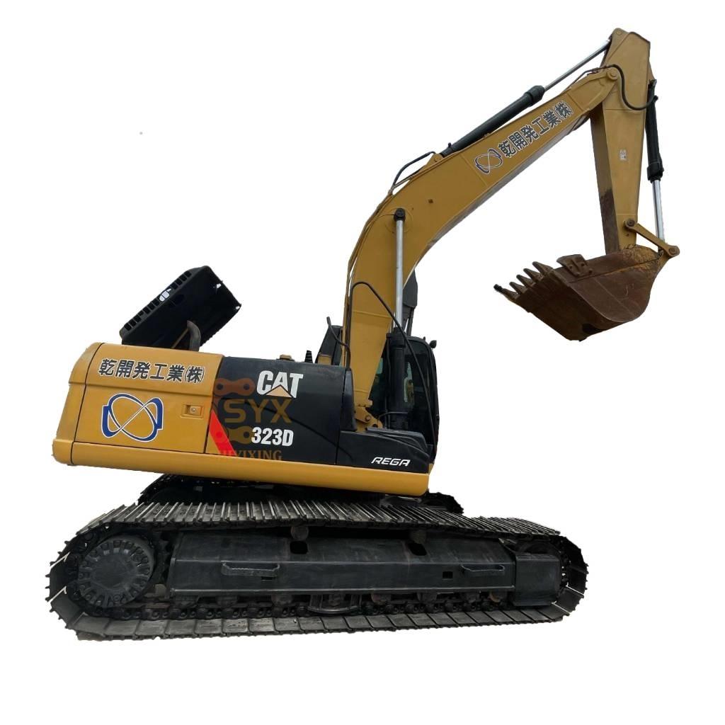 CAT 323D Гусеничні екскаватори