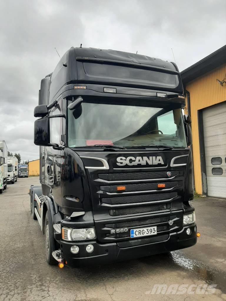 Scania R 560 Вантажівки з гаковим підйомом