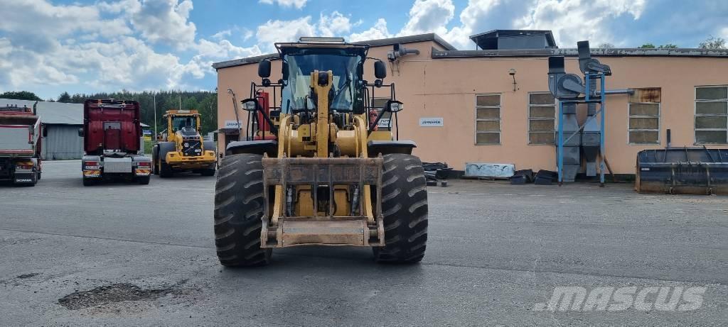 CAT 972 K Фронтальні навантажувачі