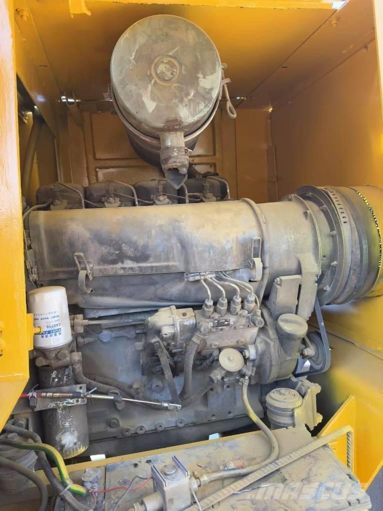 Dynapac CC 211 Котки тротуарні
