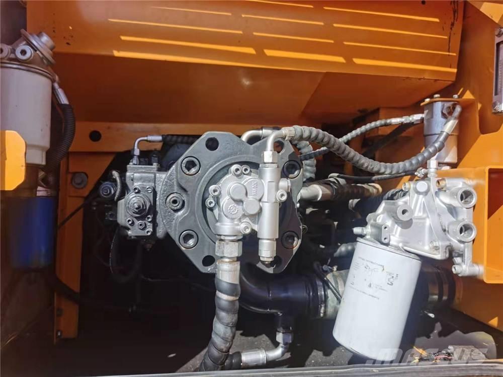 Sany SY215-9 Гусеничні екскаватори