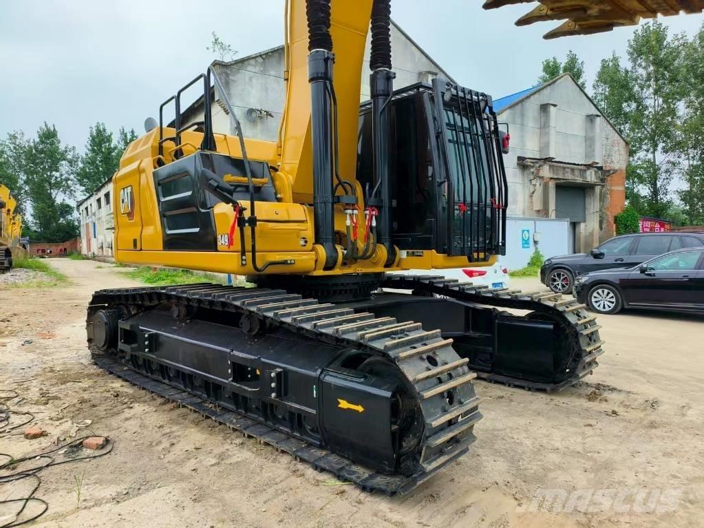 CAT 349 Гусеничні екскаватори