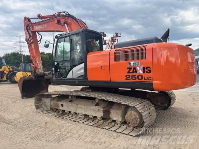 Hitachi ZX 250 LC-5 Гусеничні екскаватори