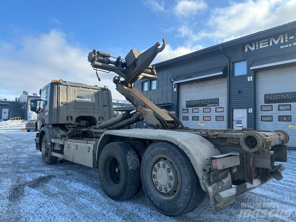 Scania P420 6x2*4 Вантажівки з гаковим підйомом