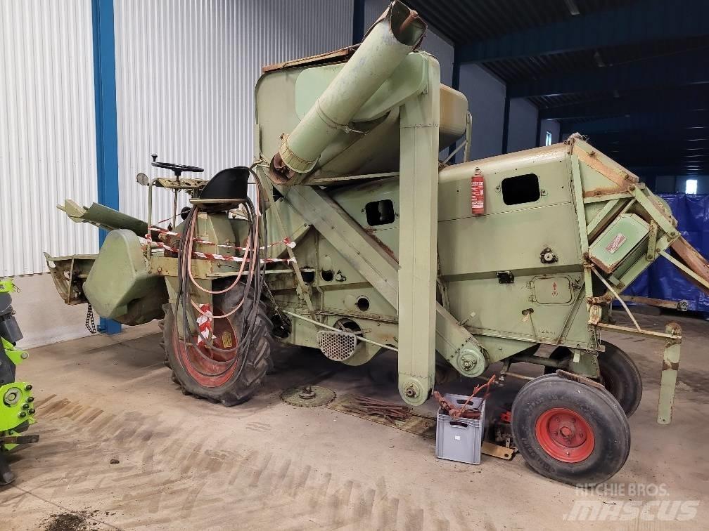 CLAAS Columbus Зернозбиральні комбайни